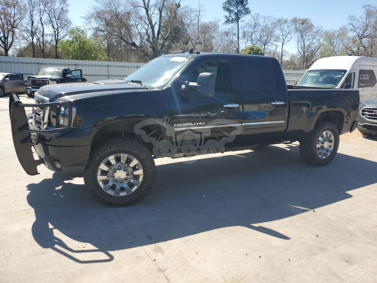 GMC Sierra K2500 DENALI 6.6L  8 2012