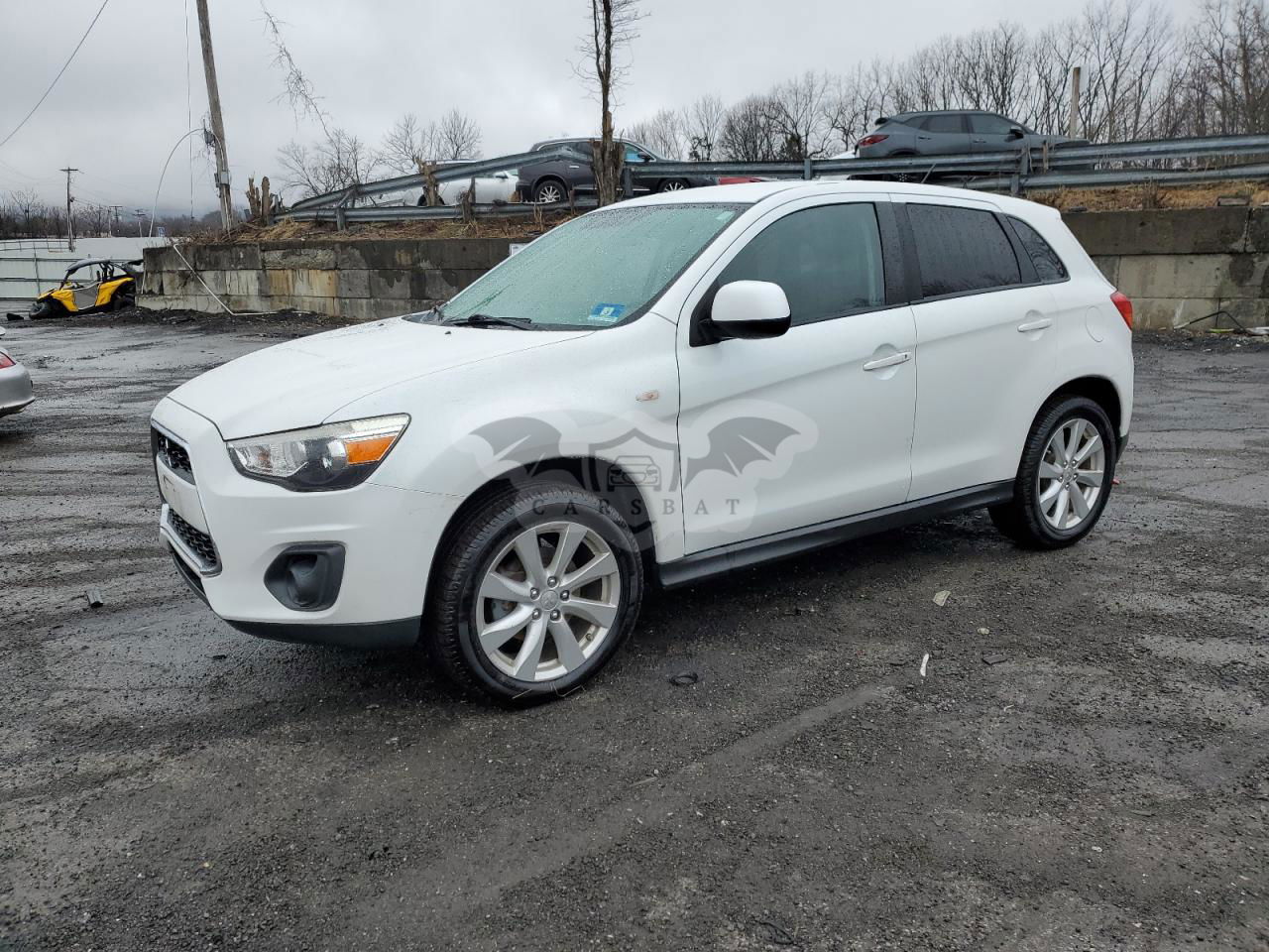 Mitsubishi Outlander ES 2.0L  4 2014