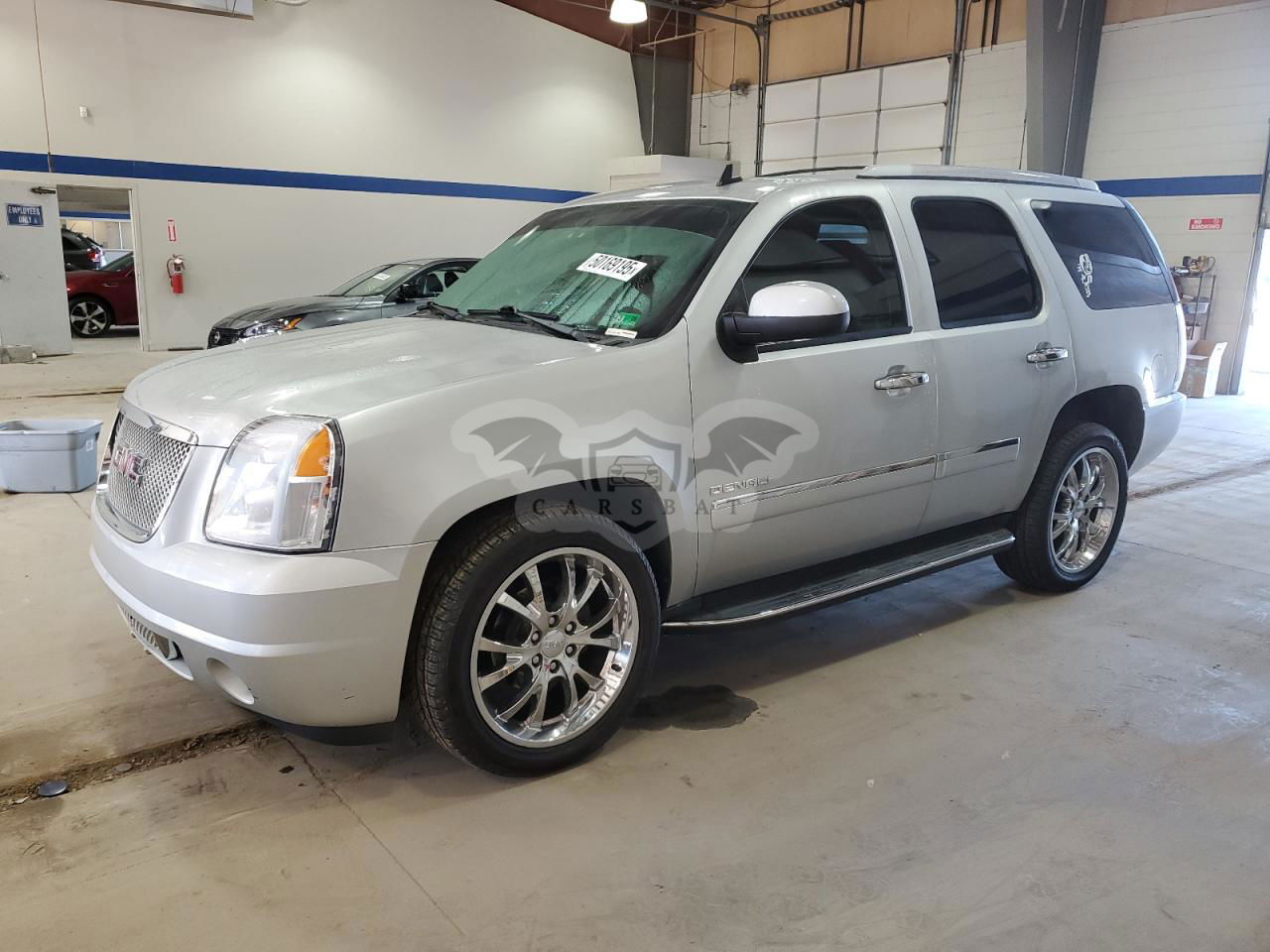 GMC Yukon DENALI 6.2L  8 2012
