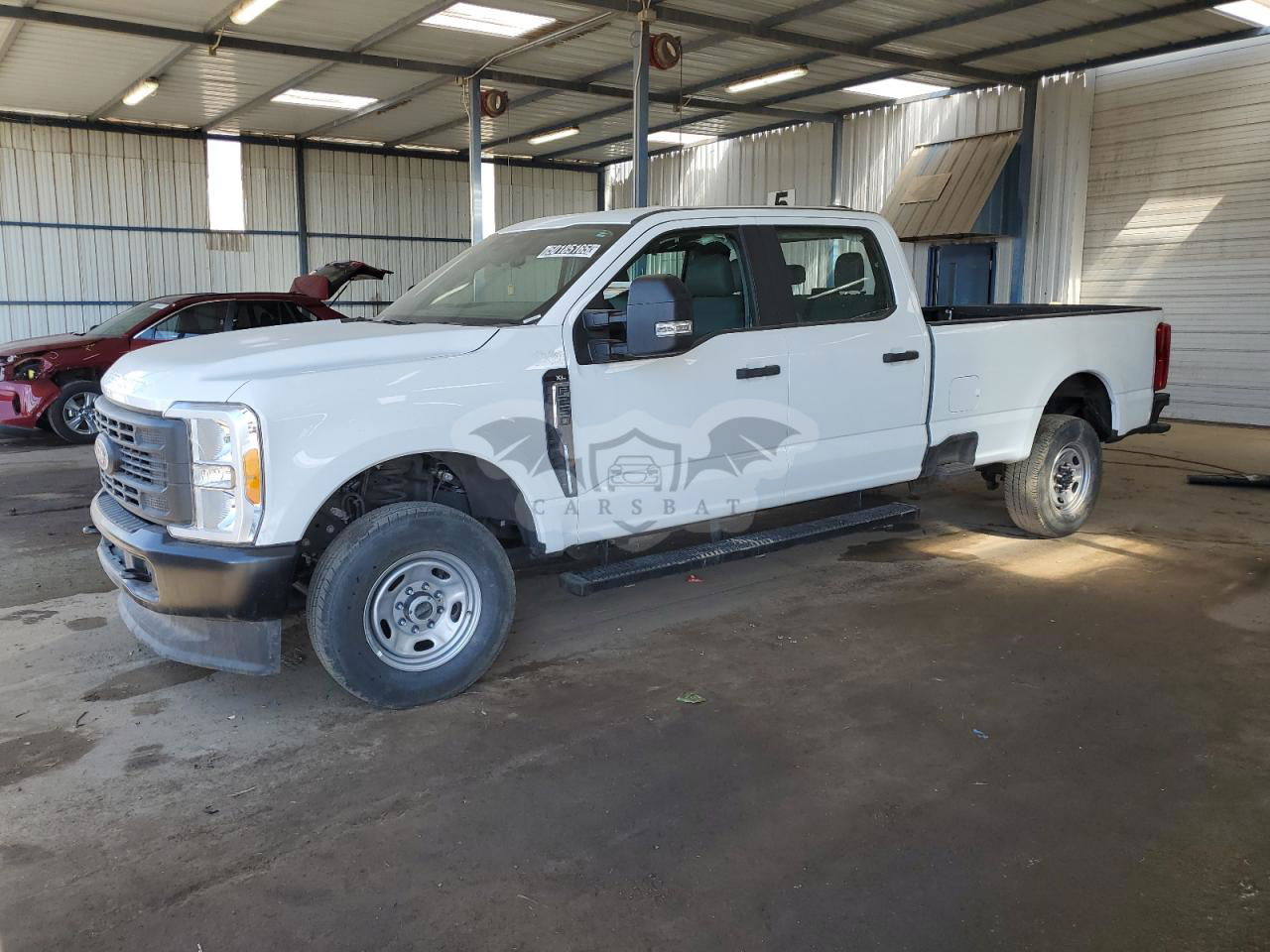 Ford F-250 SUPER DUTY 6.8L  8 2023