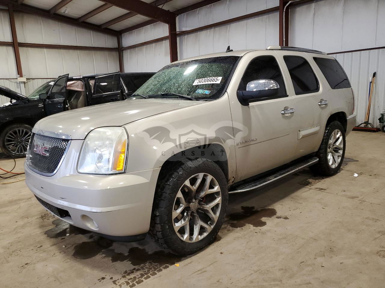 GMC Yukon DENALI 6.2L  8 2007