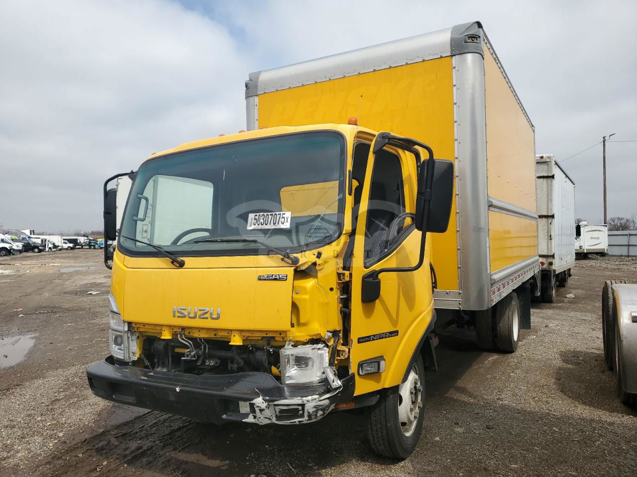 Isuzu NPR 6.6L  8 2023