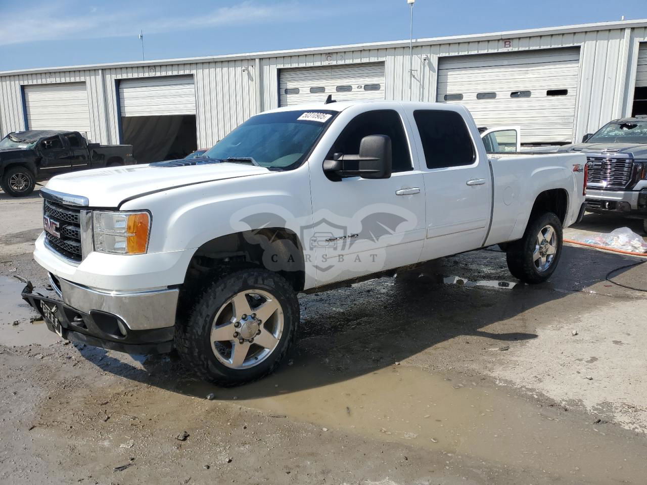 GMC Sierra K2500 SLT 6.6L  8 2011