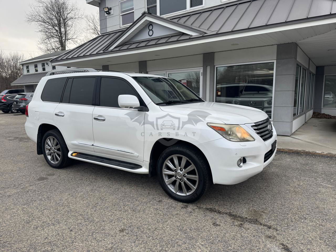 Lexus LX 570 5.7L  8 2011