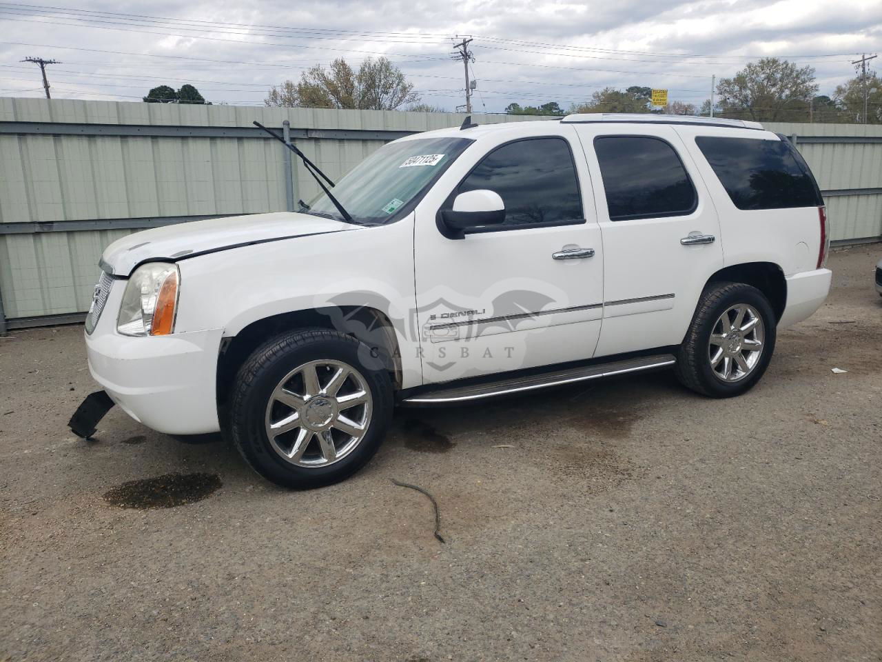 GMC Yukon DENALI 6.2L  8 2009