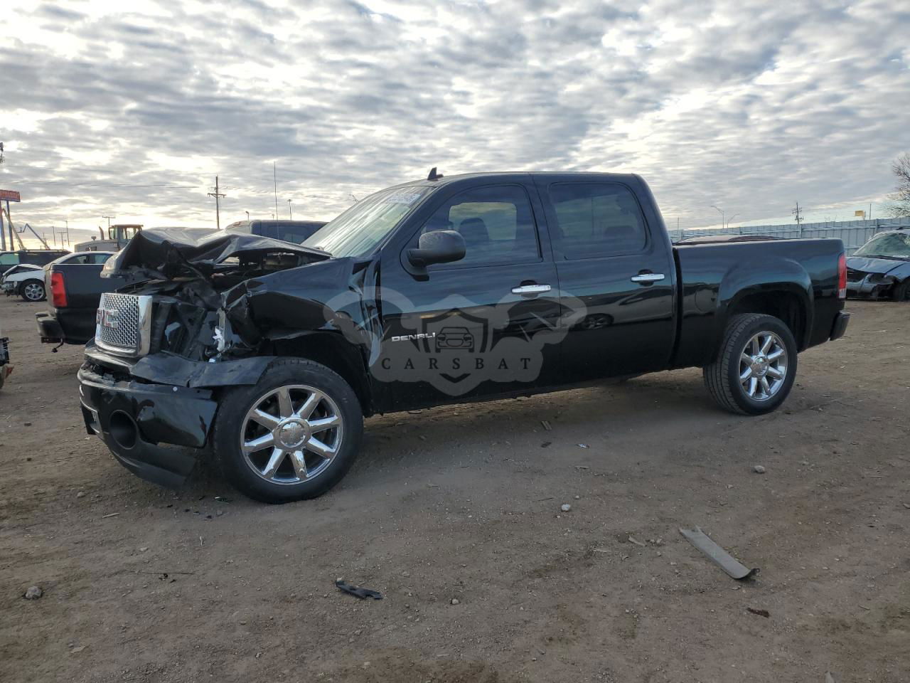 GMC Sierra K1500 DENALI 6.2L  8 2011