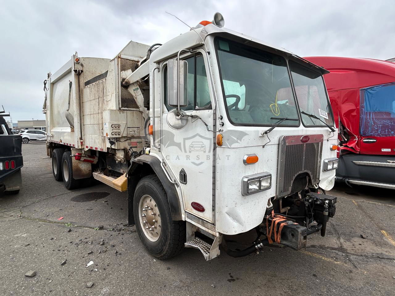 Peterbilt 320/325 10.8L  6 2018