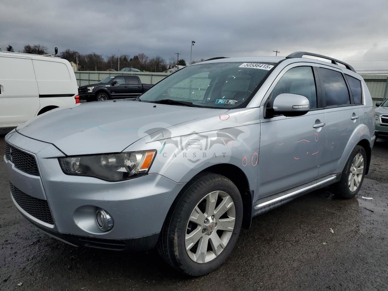 Mitsubishi Outlander SE 2.4L  4 2012