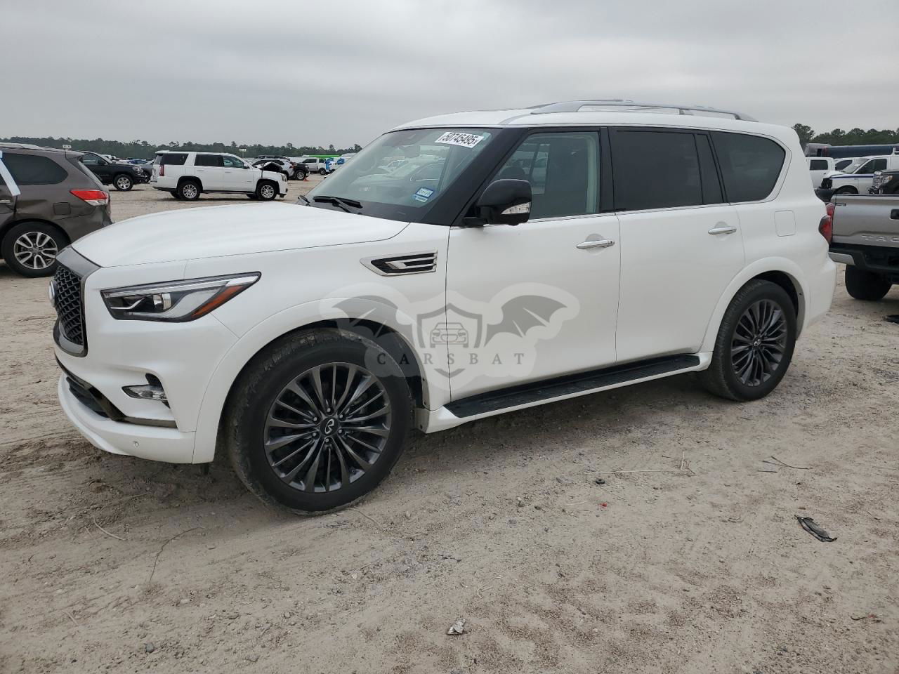 Infiniti QX80 LUXE 5.6L  8 2023