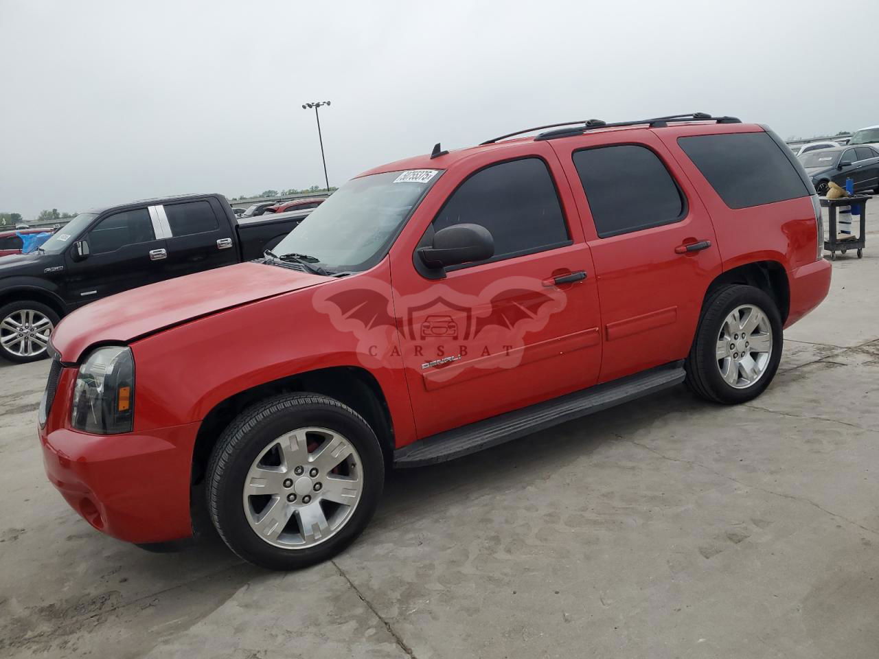 GMC Yukon SLT 5.3L  8 2013