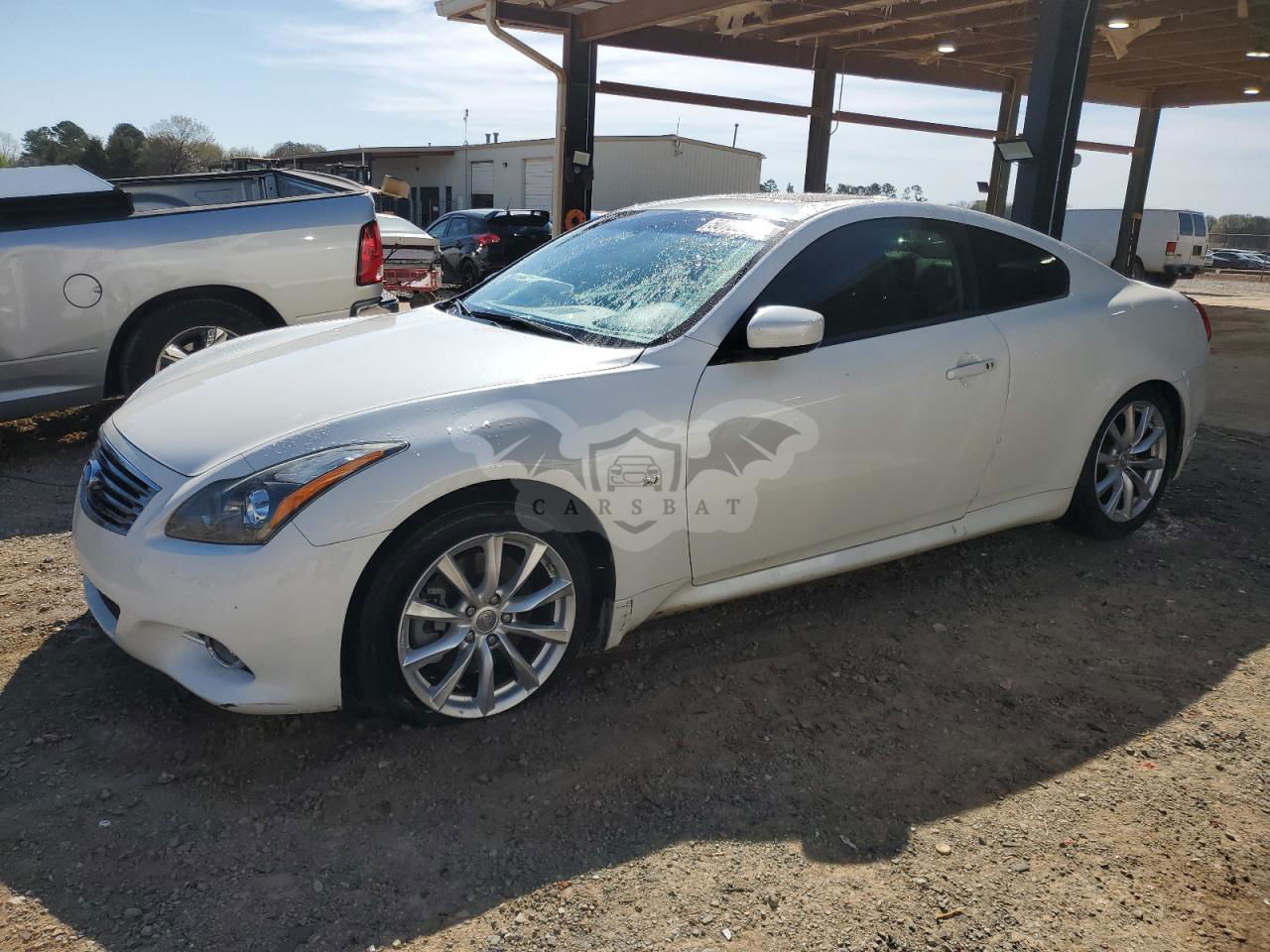 Infiniti Q60 JOURNEY 3.7L  6 2015