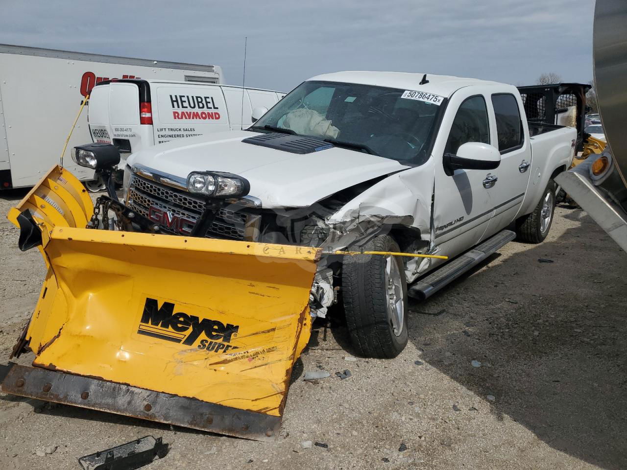 GMC Sierra K2500 DENALI 6.6L  8 2014