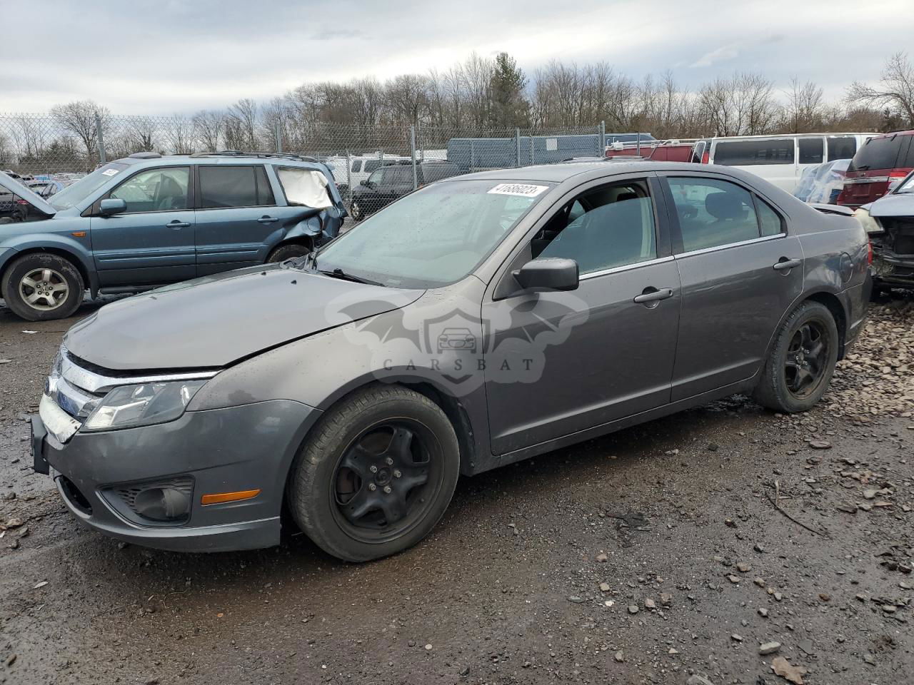 Ford Fusion SE 2.5L  4 2011