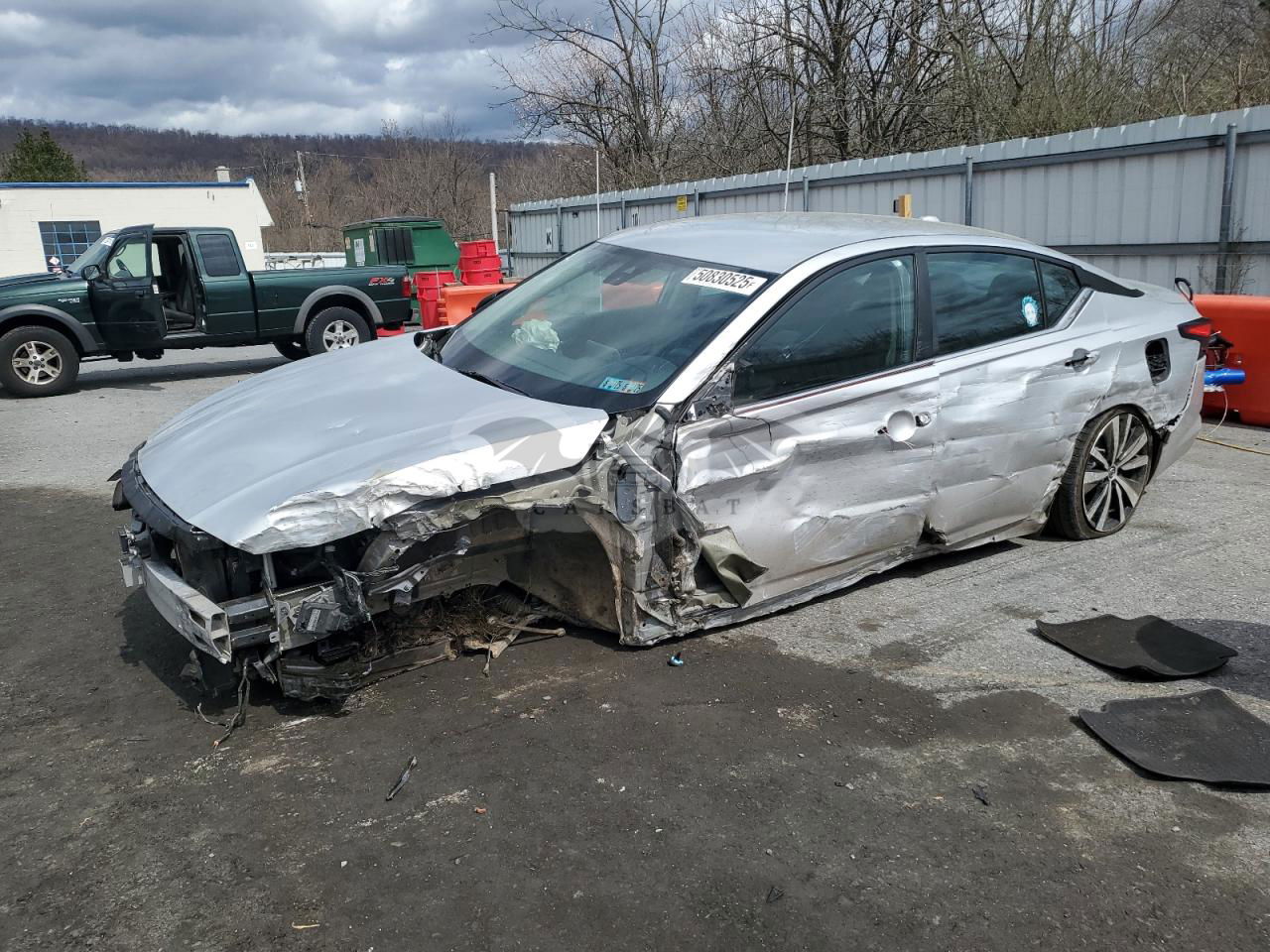 Nissan Altima SR 2.5L  4 2021