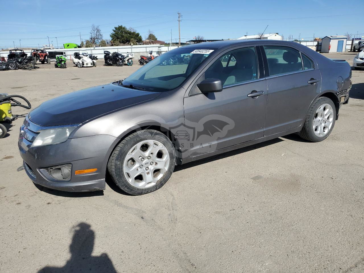 Ford Fusion SE 2.5L  4 2011