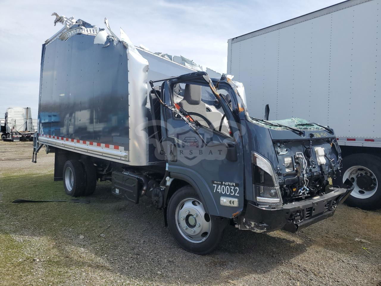 Isuzu NRR 5.2L  4 2025