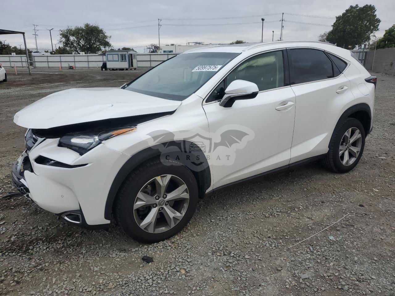 Lexus NX 200T BASE 2.0L  4 2017