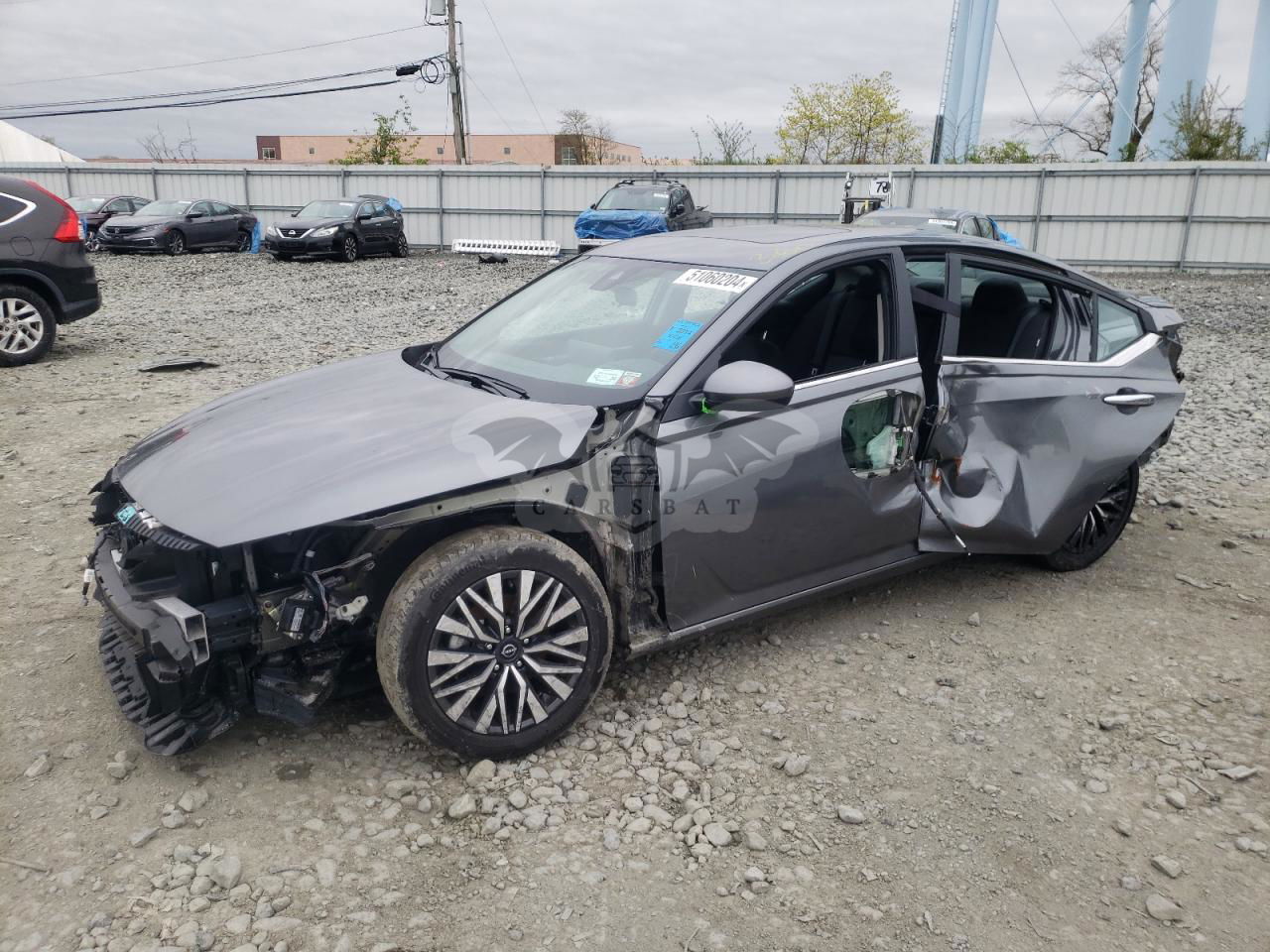 Nissan Altima 2023