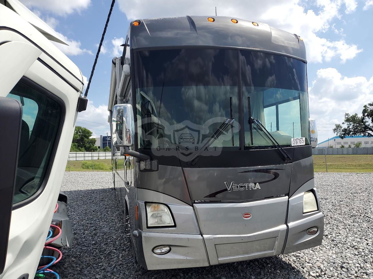 Freightliner X-line X LINE MOTOR HOME 8.9L  6 2006