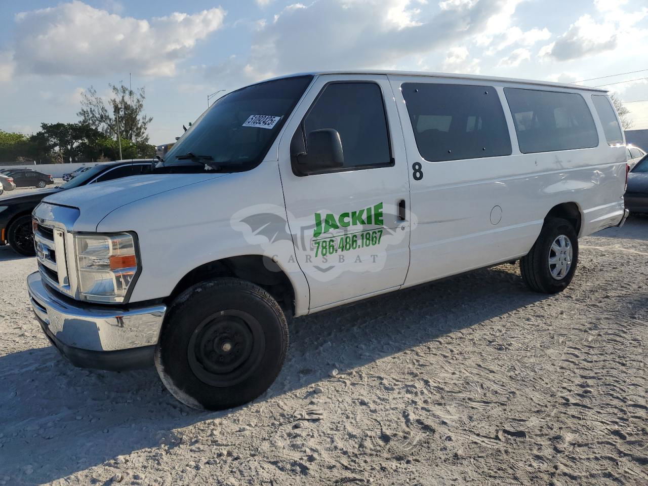 Ford Econoline E350 SUPER DUTY WAGON 5.4L  8 2014