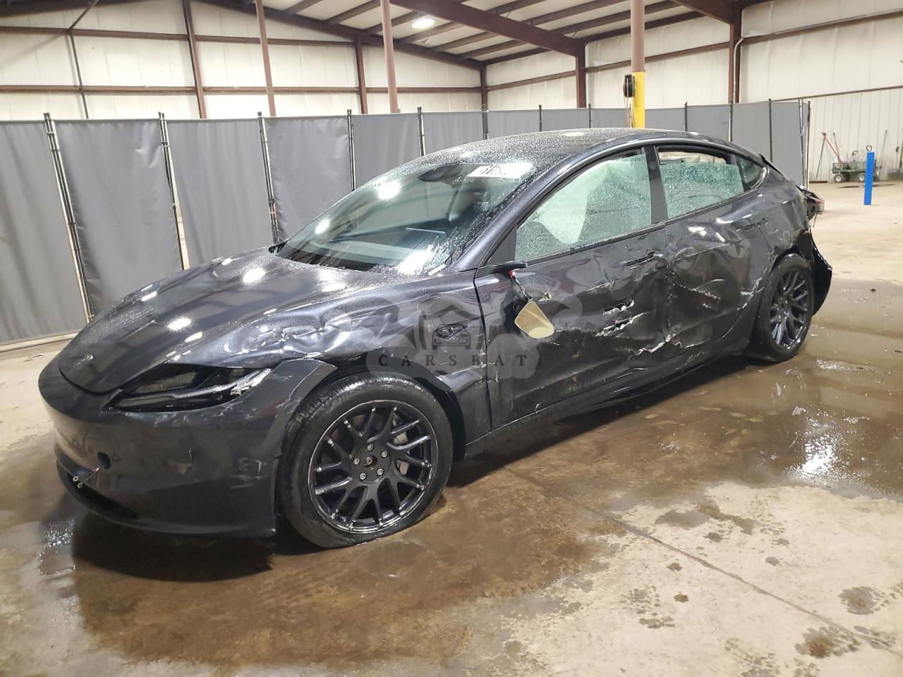 Tesla Model 3 2024