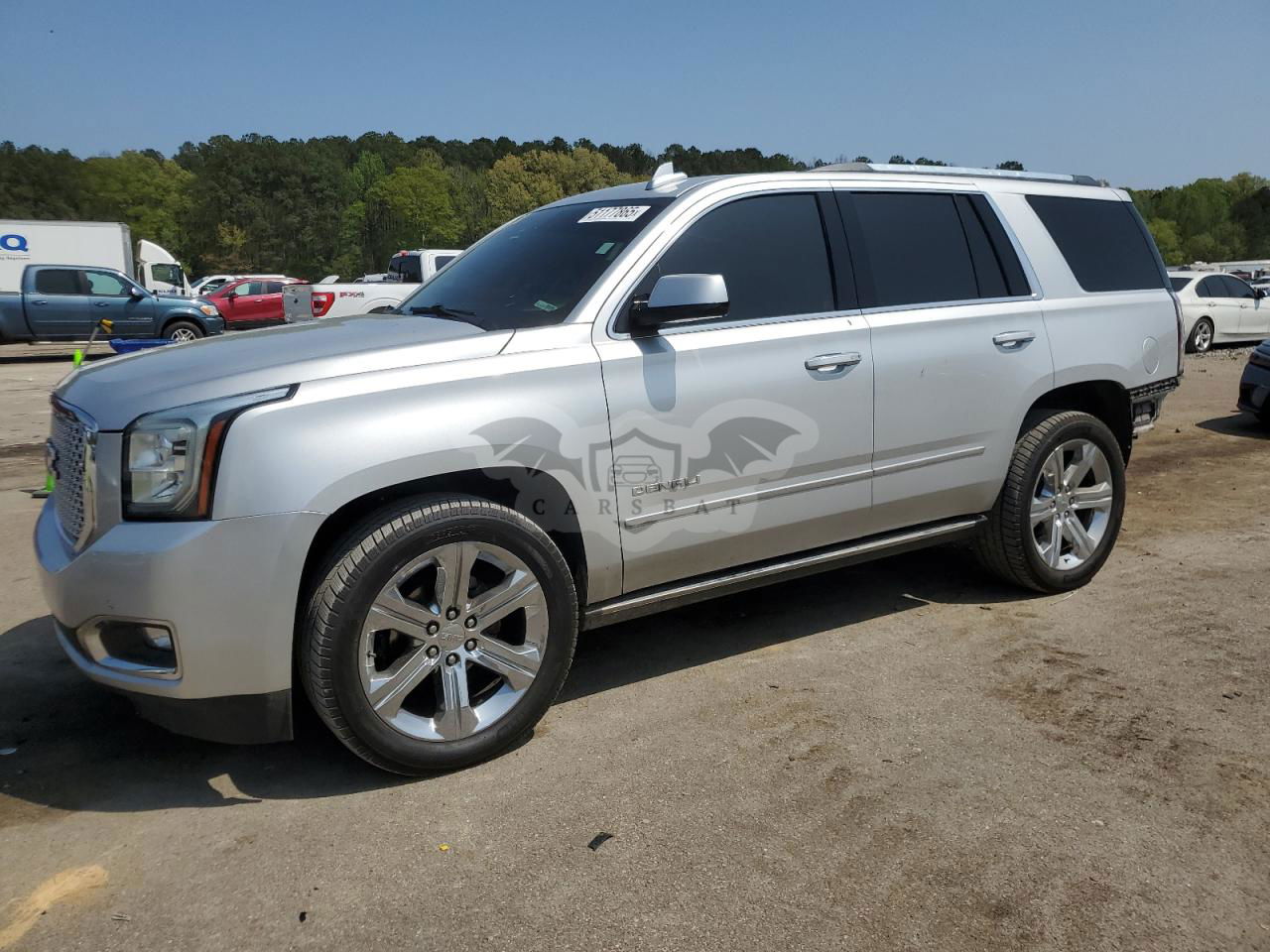 GMC Yukon DENALI 6.2L  8 2016