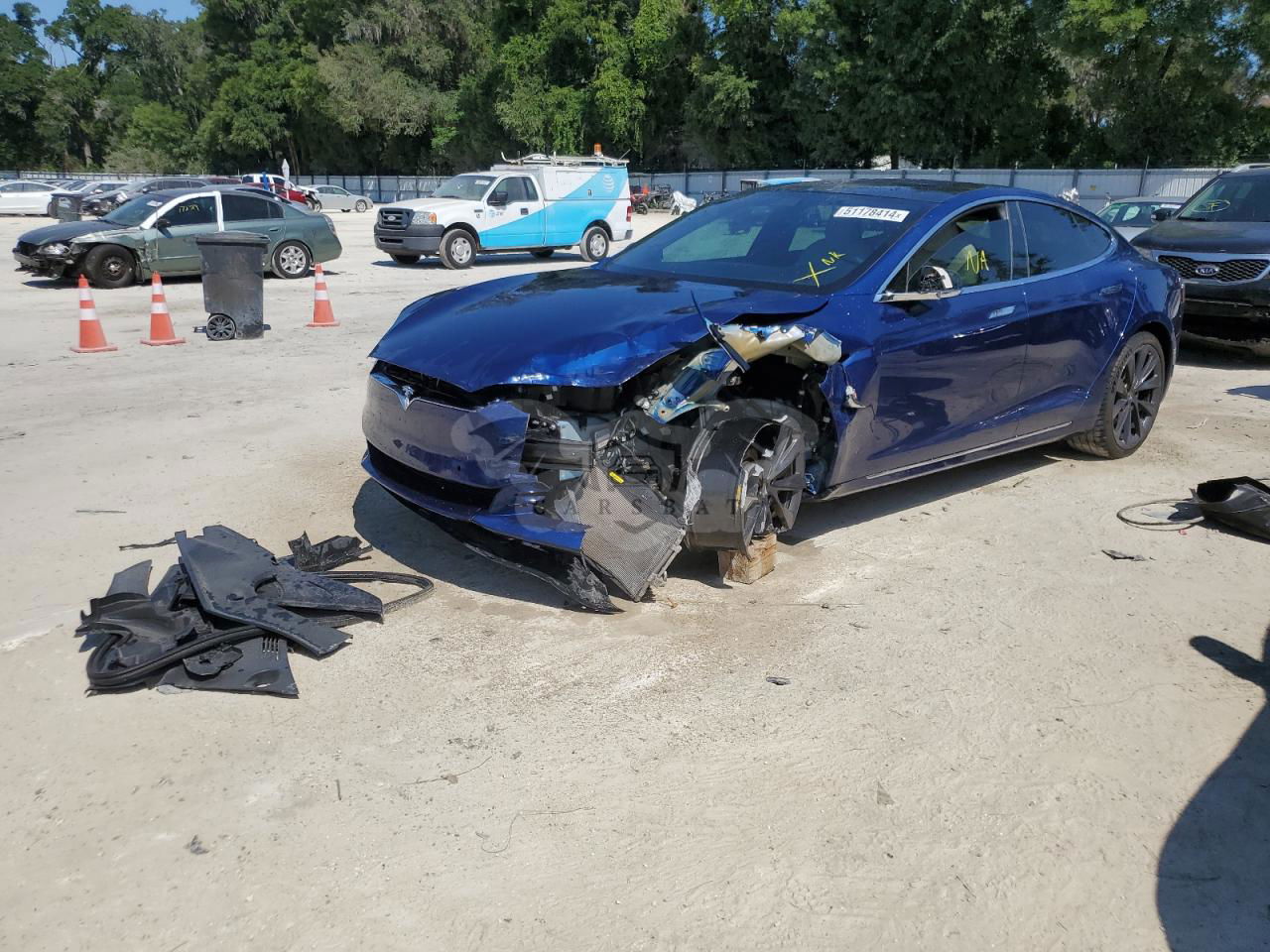 Tesla Model S 2020