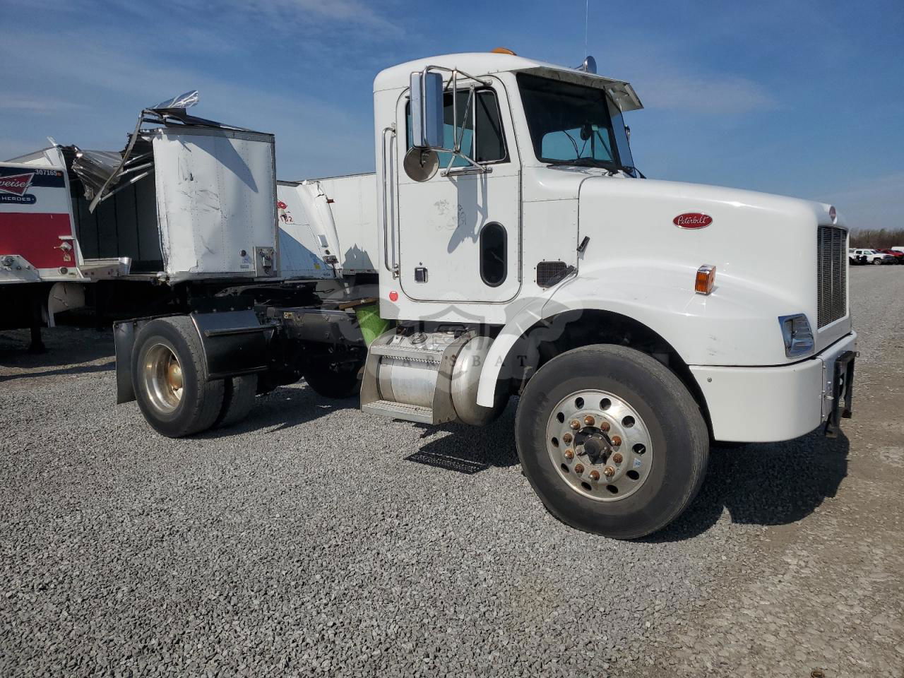 Peterbilt 330/337/348 6 2004