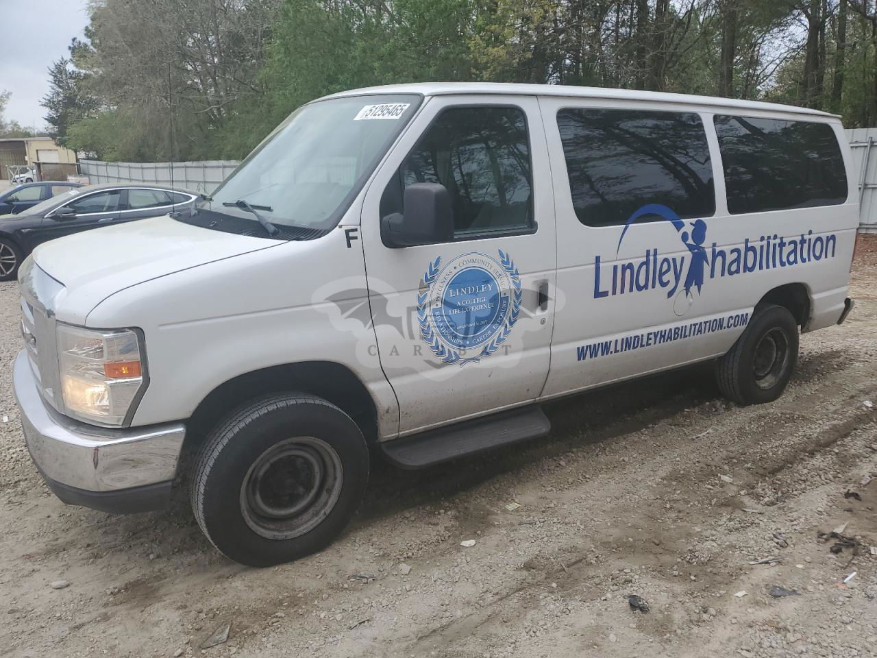 Ford Econoline E350 SUPER DUTY WAGON 5.4L  8 2014