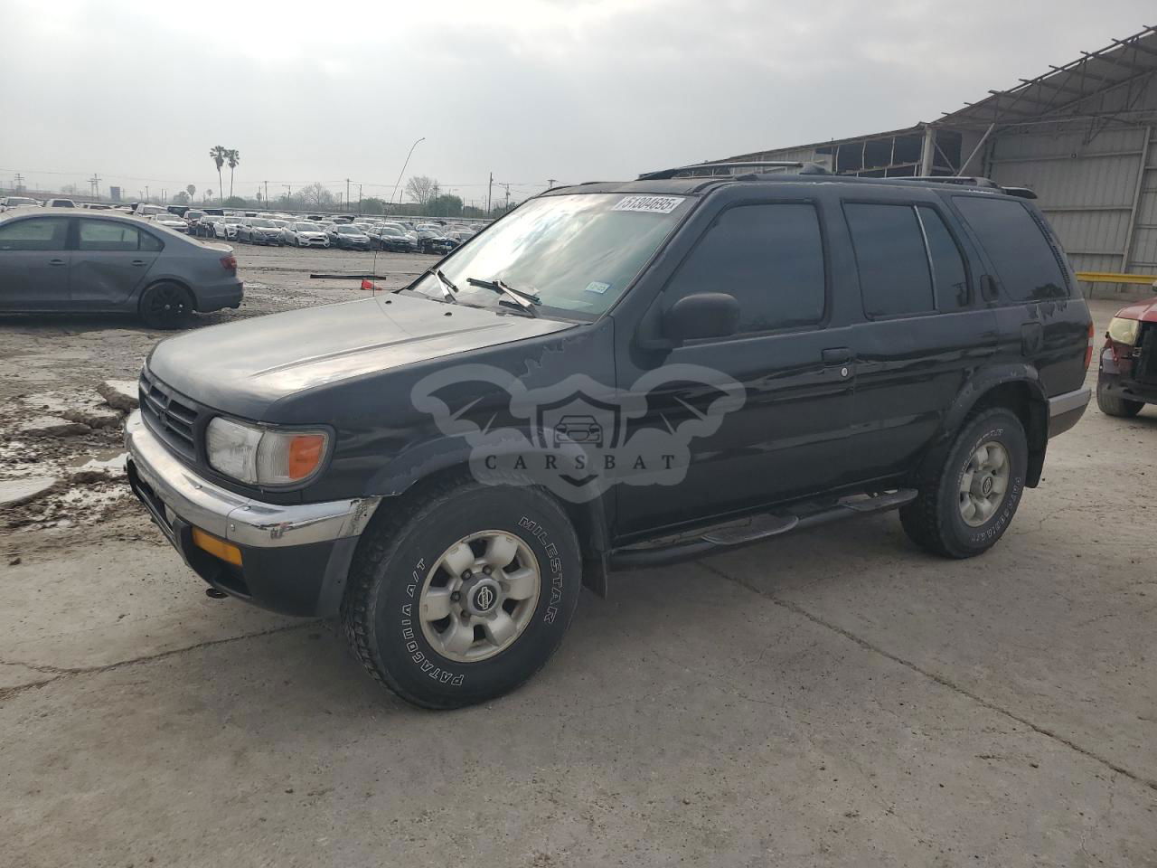 Nissan Pathfinder XE 3.3L  6 1999