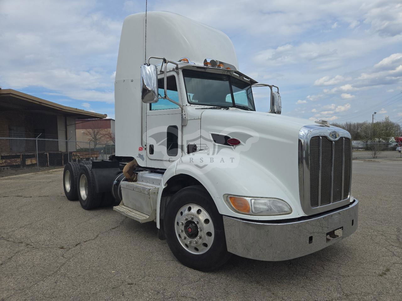 Peterbilt 384 11.9L  6 2013