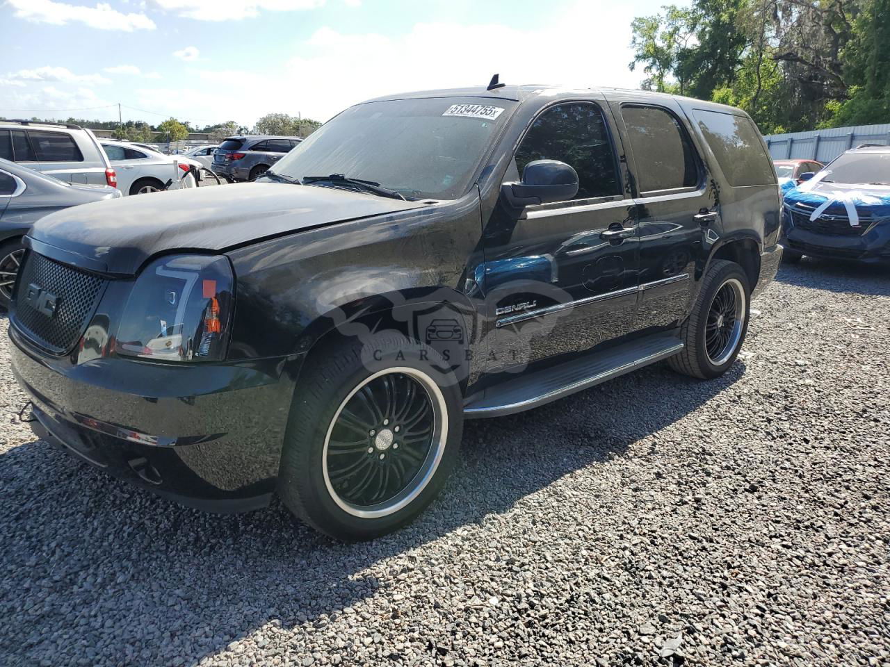 GMC Yukon DENALI 6.2L  8 2013