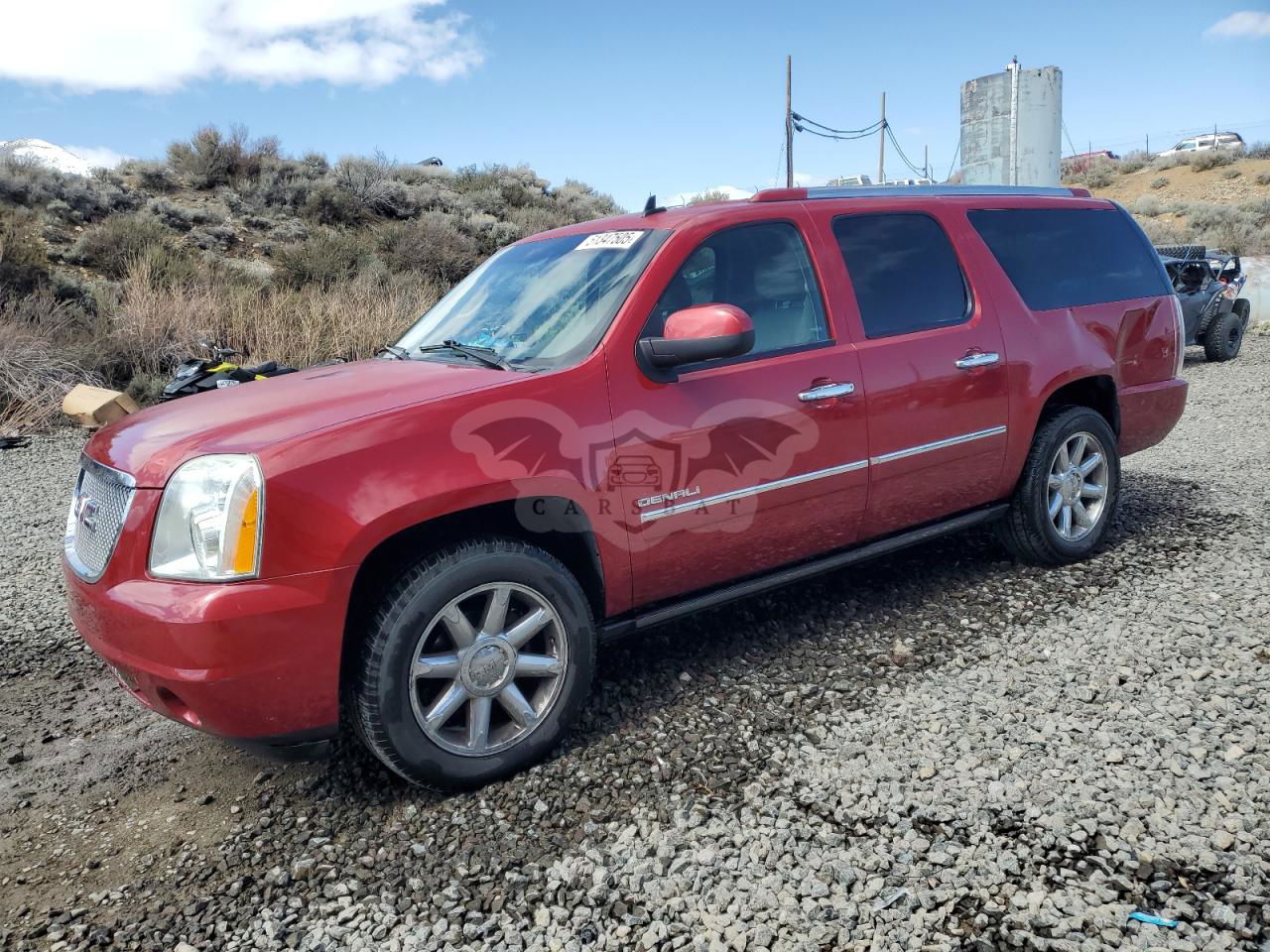 GMC Yukon DENALI 6.2L  8 2013