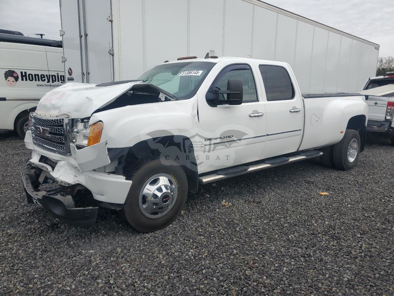 GMC Sierra K3500 DENALI 6.6L  8 2011