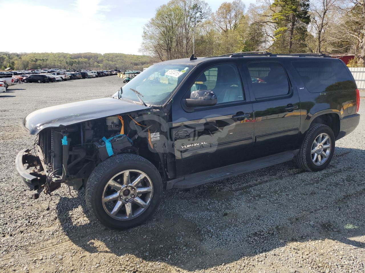 GMC Yukon K1500 SLT 5.3L  8 2013