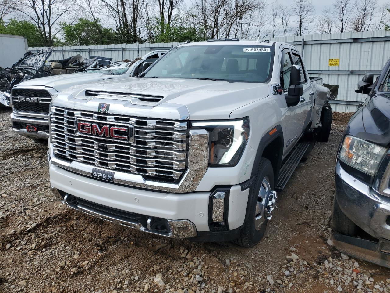 GMC Sierra K3500 DENALI 6.6L  8 2025