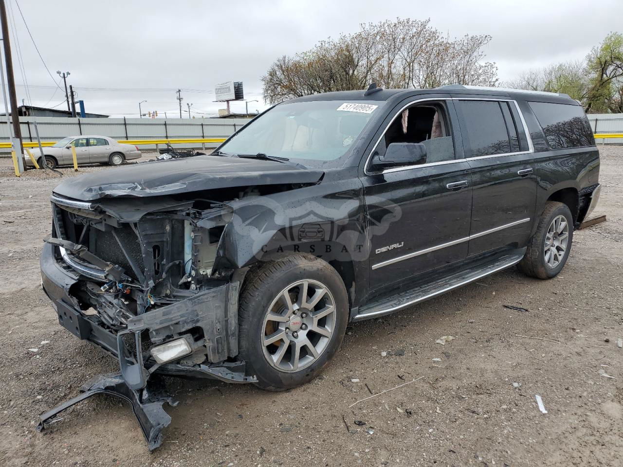GMC Yukon DENALI 6.2L  8 2016