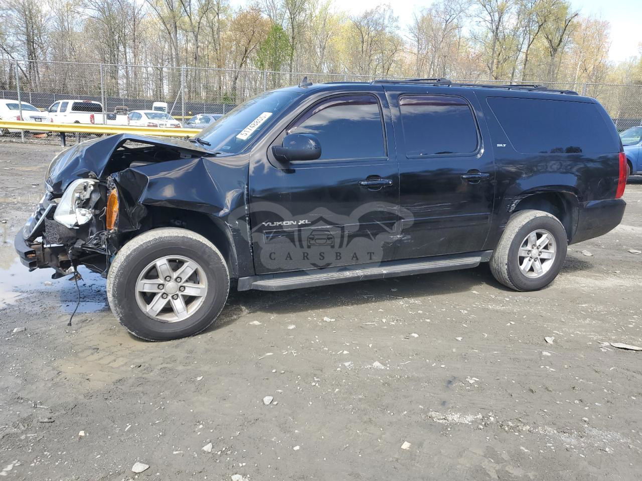 GMC Yukon K1500 SLT 5.3L  8 2013