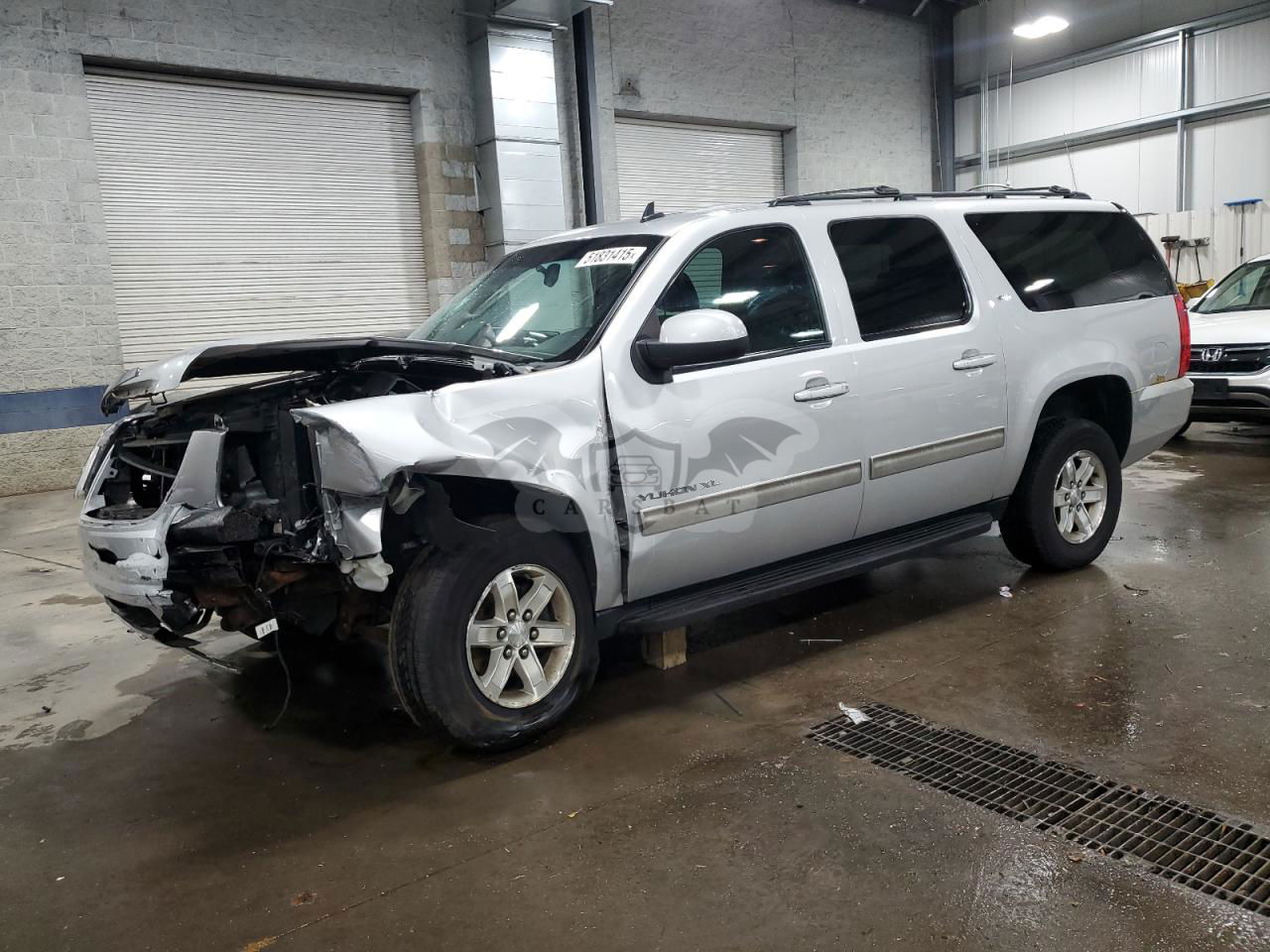 GMC Yukon K1500 SLT 5.3L  8 2014