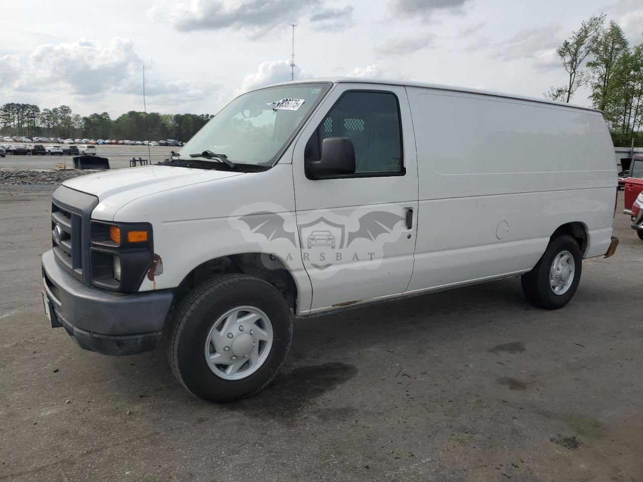 Ford Econoline E150 VAN 4.6L  8 2013