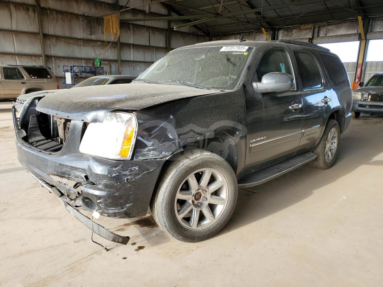 GMC Yukon DENALI 6.2L  8 2012