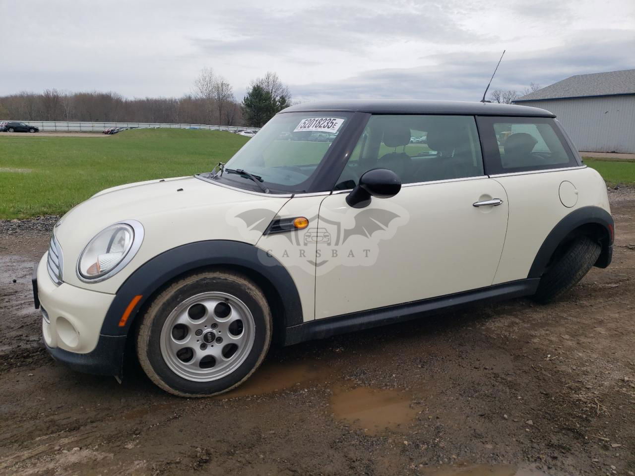 Mini Cooper 1.6L  4 2013