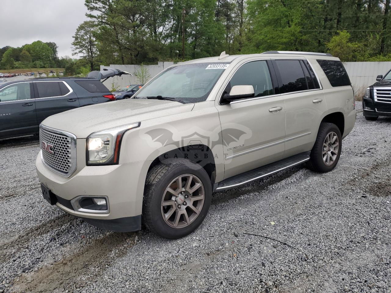GMC Yukon DENALI 6.2L  8 2016