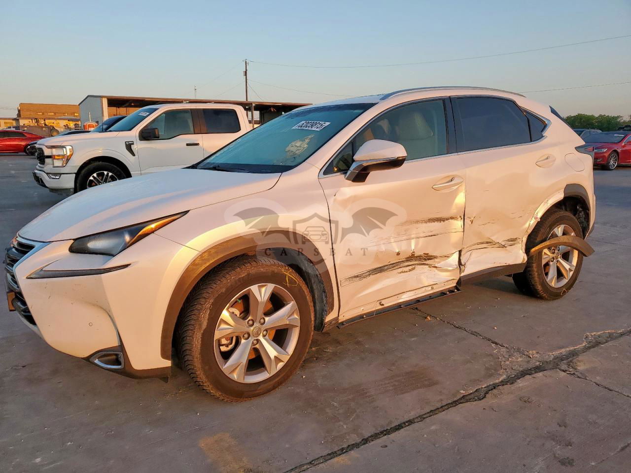 Lexus NX 200T BASE 2.0L  4 2017