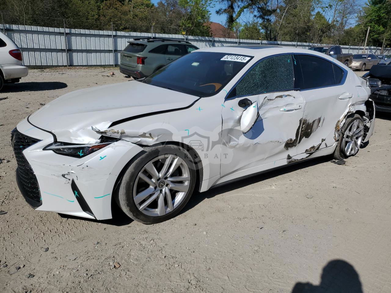 Lexus IS 300 2.0L  4 2021
