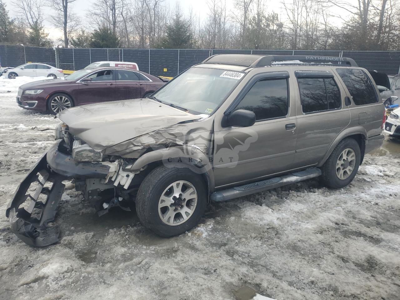 Nissan Pathfinder LE 3.5L  6 2004