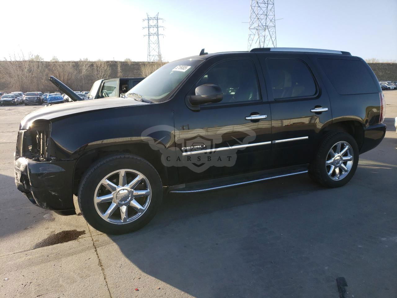 GMC Yukon DENALI 6.2L  8 2013