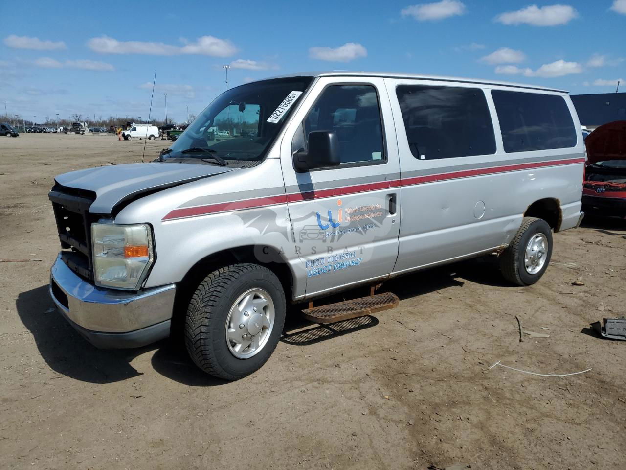 Ford Econoline E350 SUPER DUTY WAGON 5.4L  8 2010
