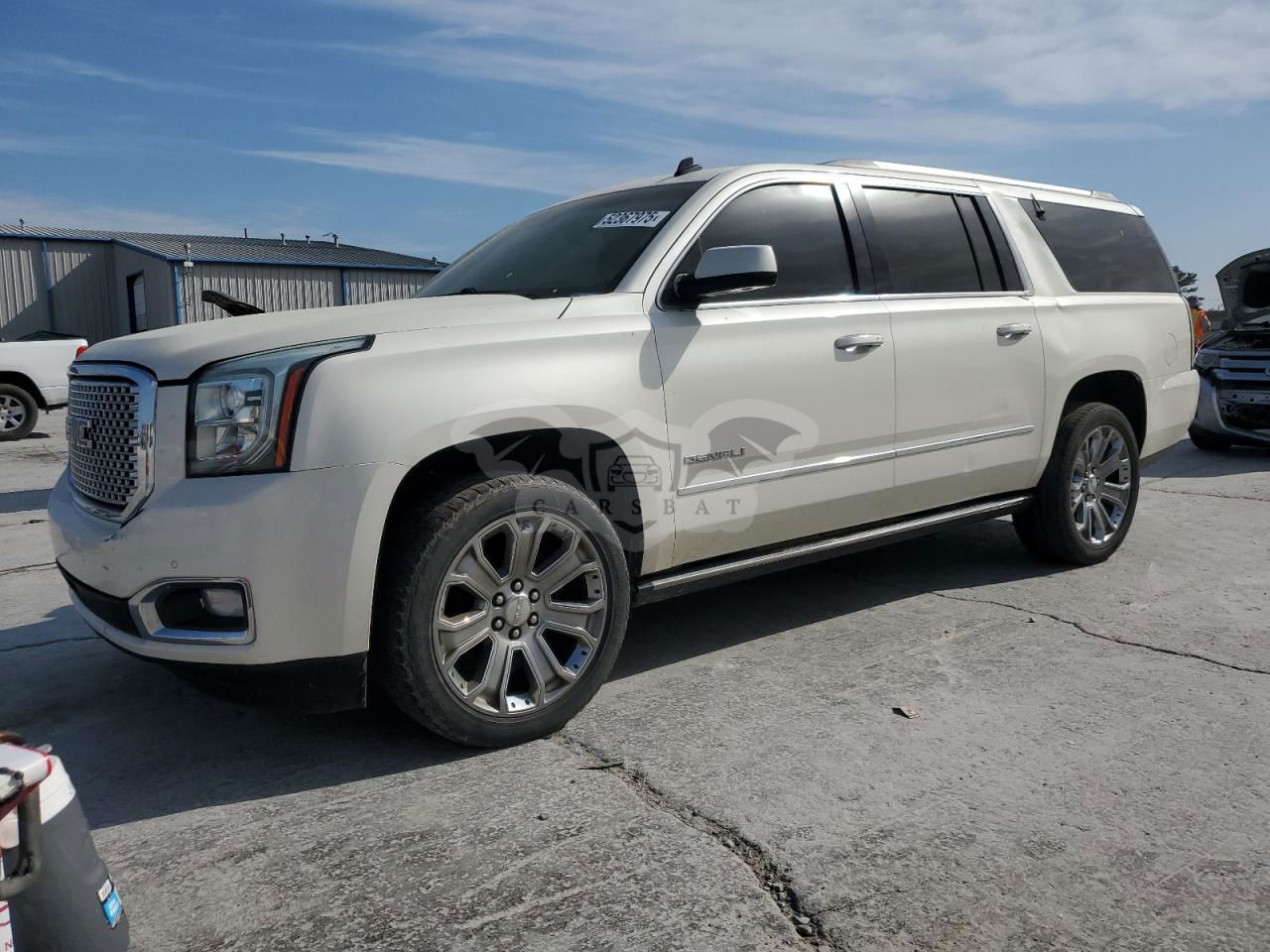 GMC Yukon DENALI 6.2L  8 2015