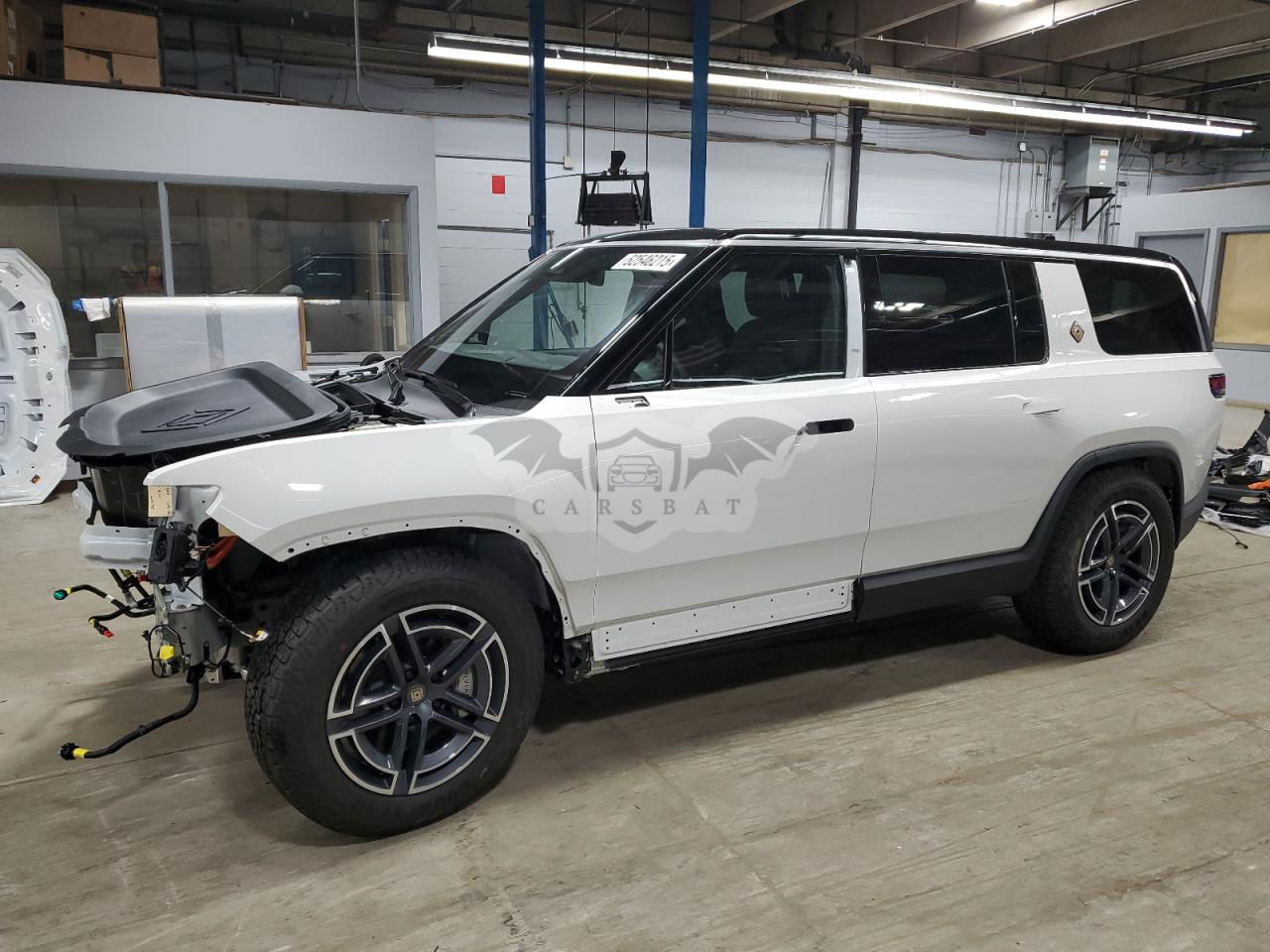 Rivian R1S ADVENTURE 2025